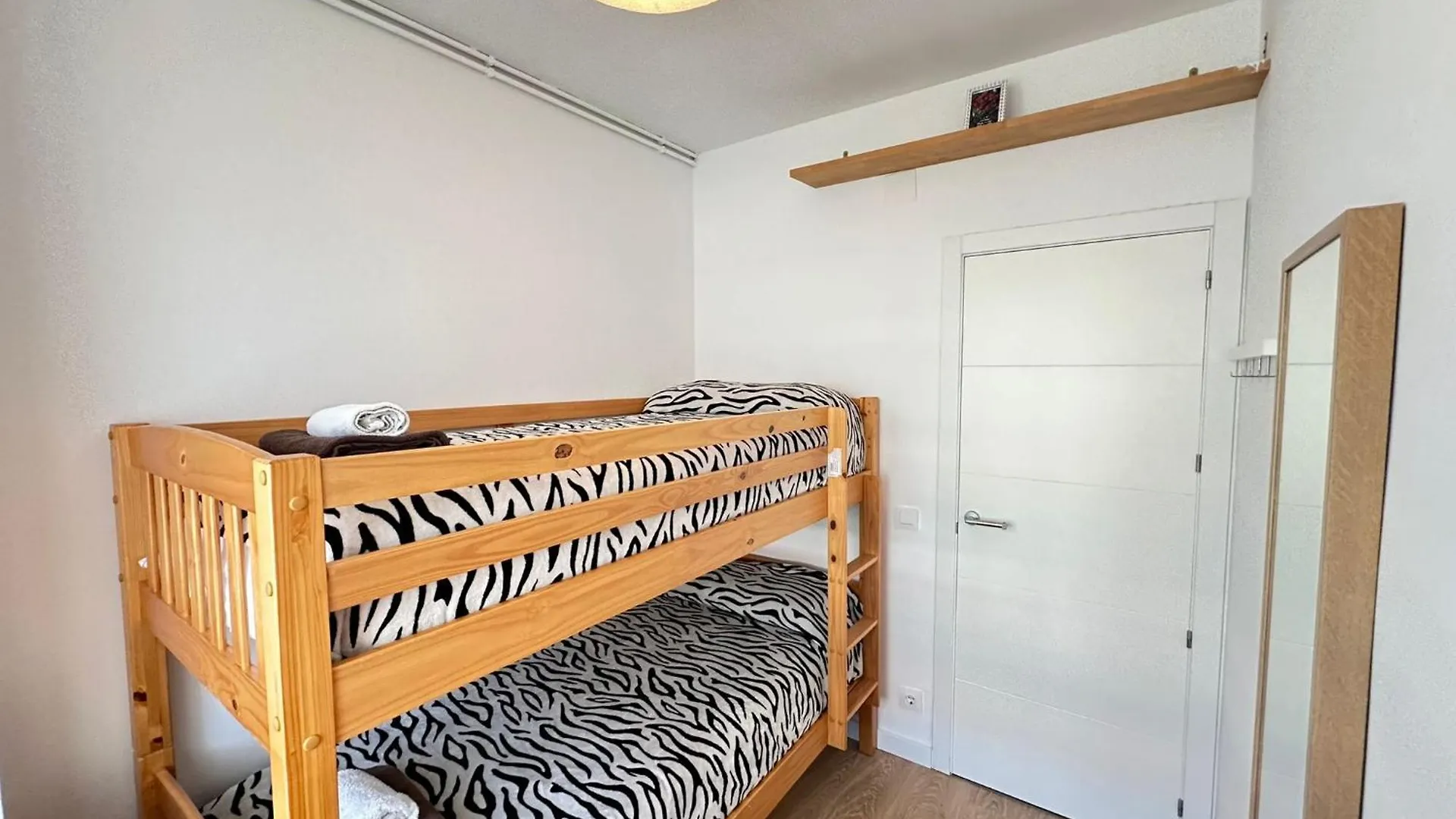 ברצלונה Rooms Borrell לינה וארוחת בוקר