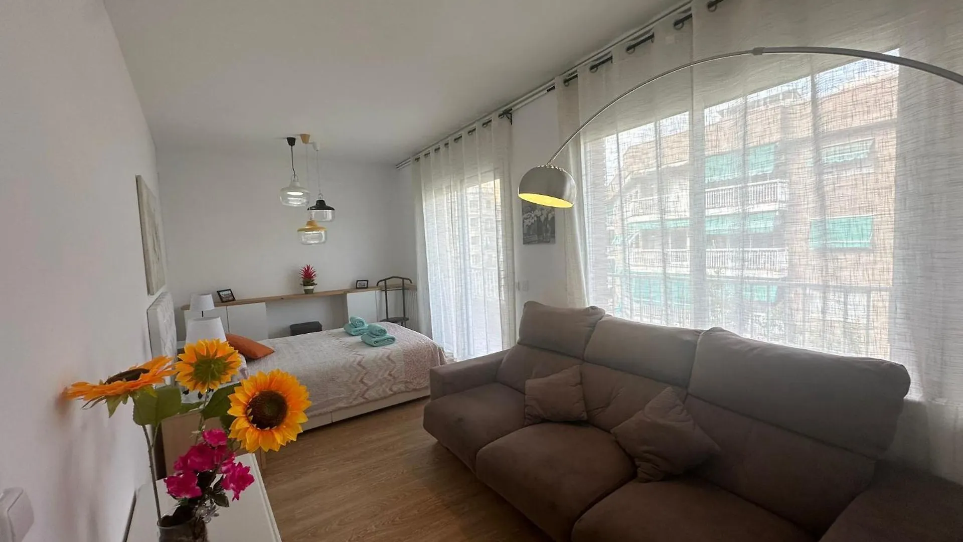 Rooms Borrell Barcelona Bed & Breakfast