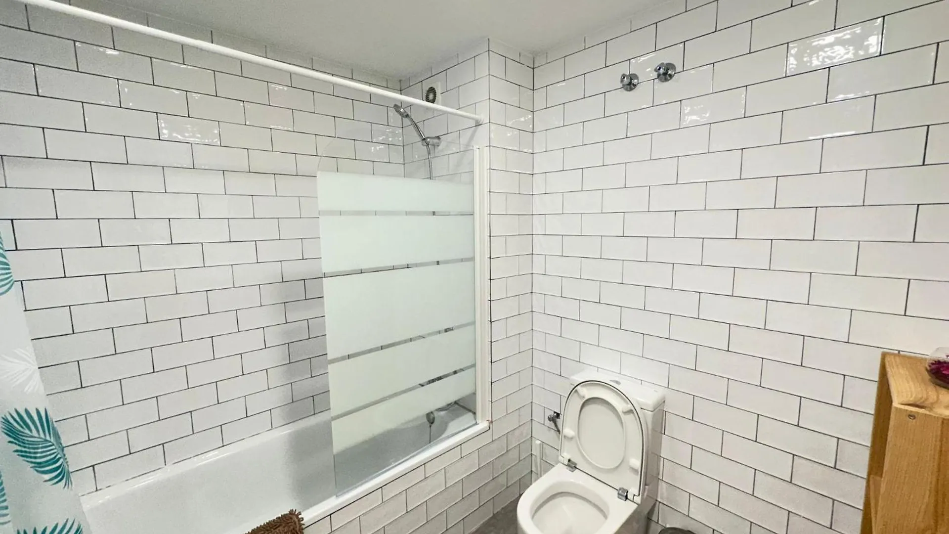 Rooms Borrell Barselona 0*,  İspanya