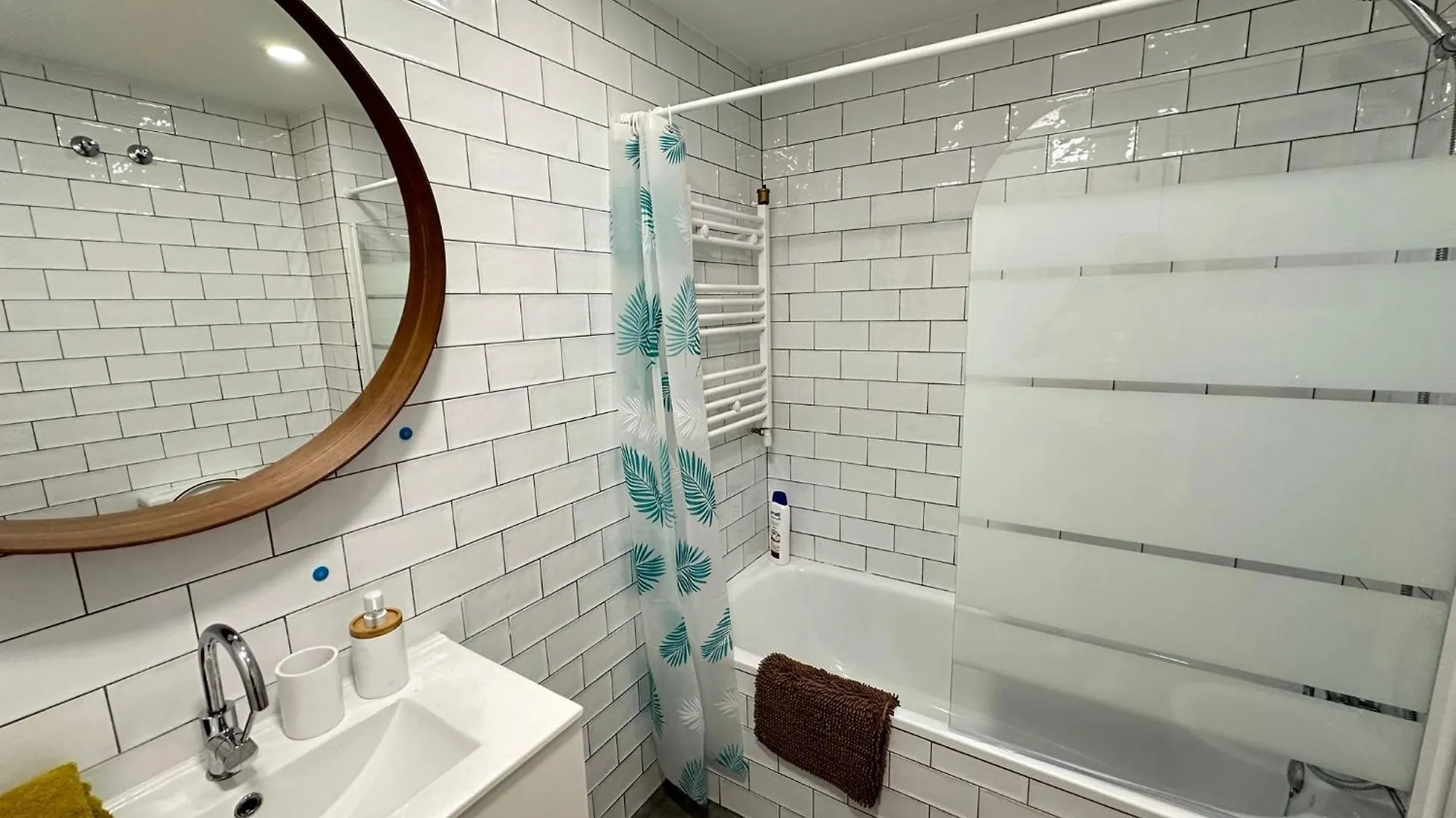 Oda ve Kahvaltı Rooms Borrell Barselona