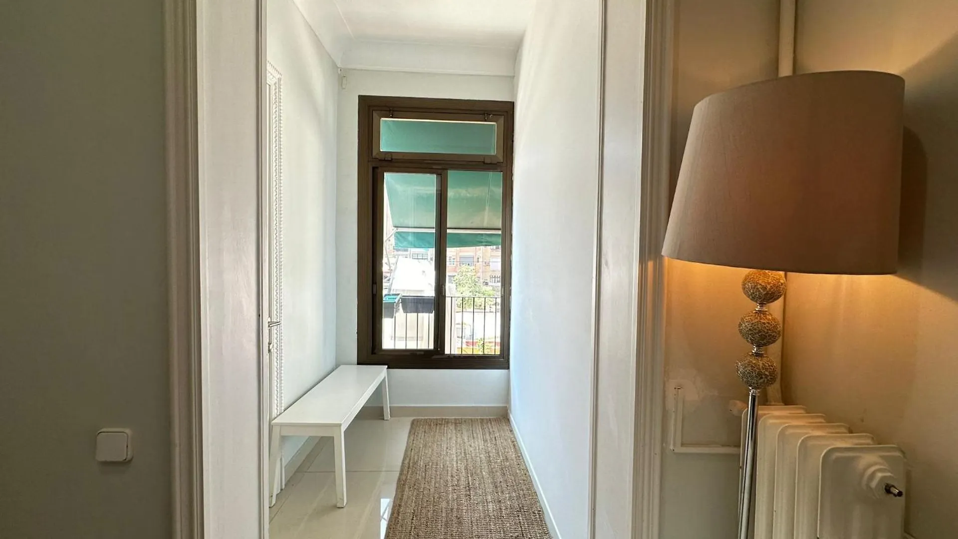 Rooms Borrell Barselona 0*,